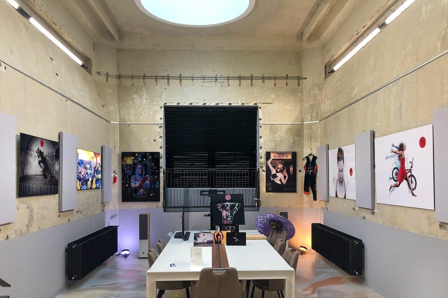 Design bunker akoestische lichtgrijze wandpanelen