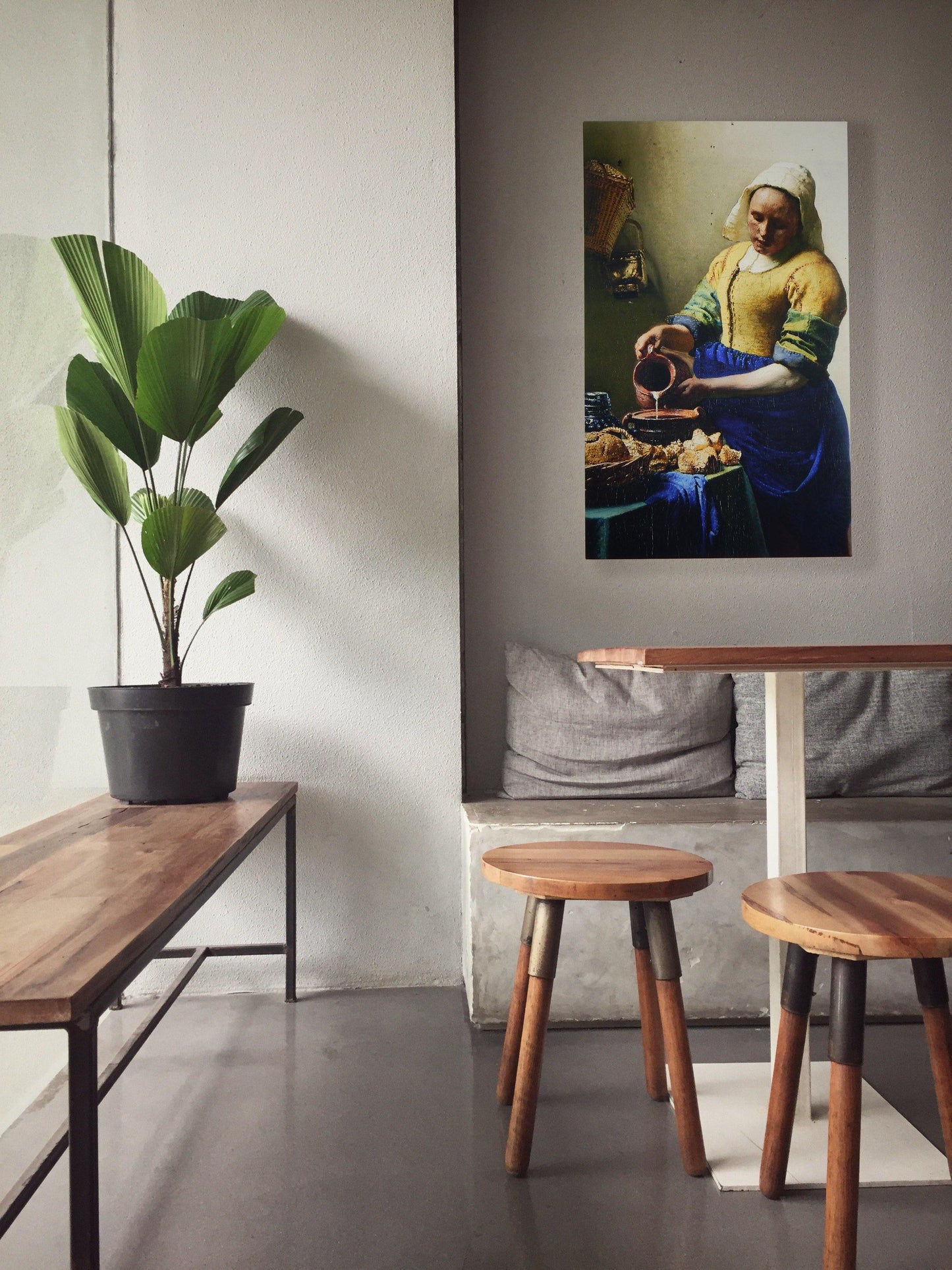 Café met akoestisch kunstpaneel Melkmeisje Vermeer